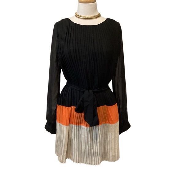 Romeo & Juliet Couture Colorblock Pleated Dress size small - Picture 6 of 9